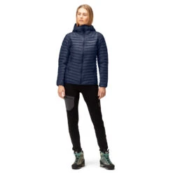 Norrøna Women's Trollveggen Superlight Down850 Hood - Daunenjacke -Maier Sports Verkäufe norr na womens trollveggen superlight down850 hood daunenjacke detail 3
